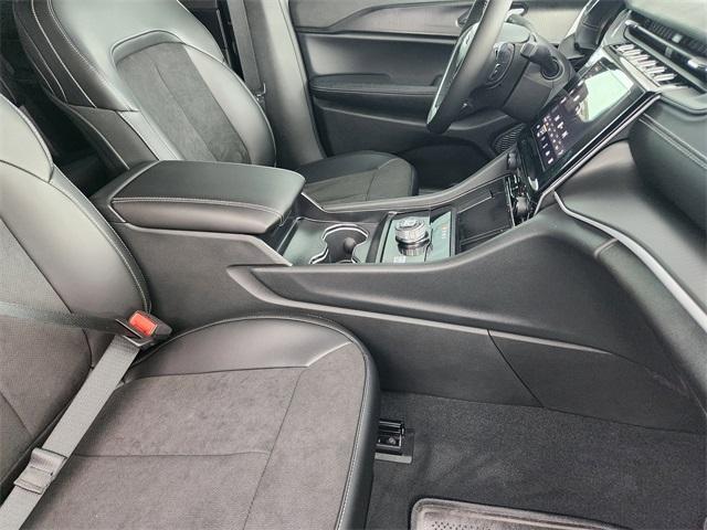 new 2025 Jeep Grand Cherokee L car, priced at $40,822