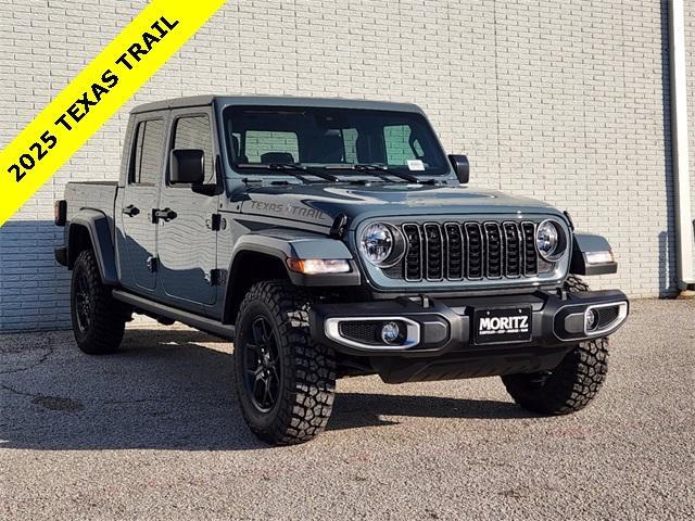 new 2025 Jeep Gladiator car, priced at $44,230