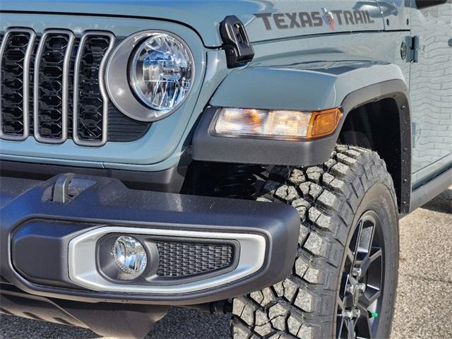 new 2025 Jeep Gladiator car, priced at $48,380