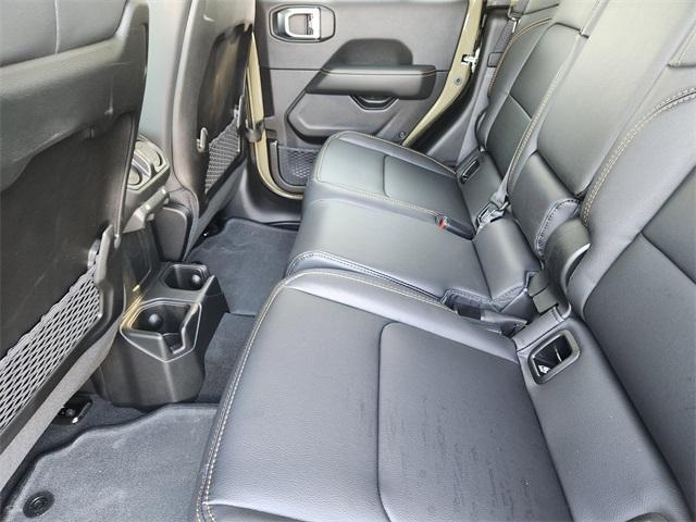 new 2025 Jeep Gladiator car, priced at $43,730