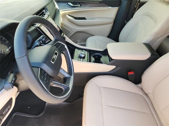new 2025 Jeep Grand Cherokee L car, priced at $41,175