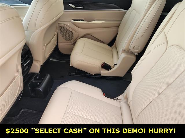 new 2025 Jeep Grand Cherokee L car, priced at $49,460