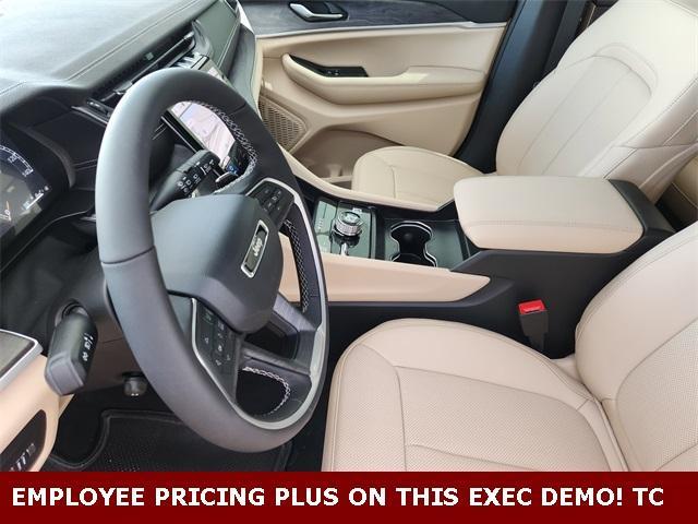 new 2025 Jeep Grand Cherokee L car, priced at $50,072