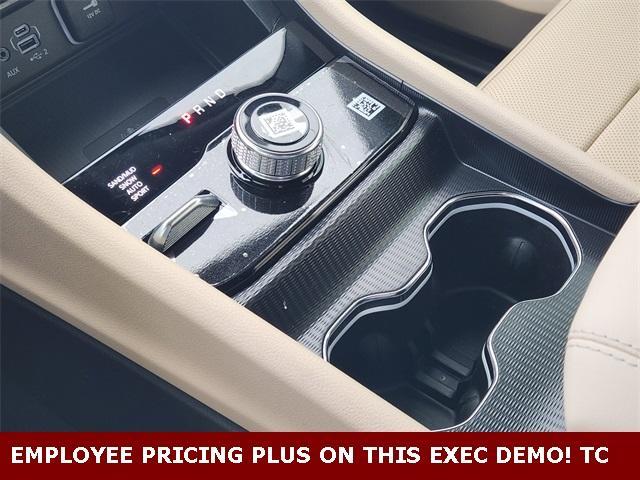 new 2025 Jeep Grand Cherokee L car, priced at $50,072