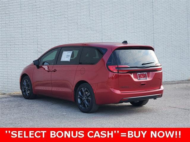 new 2026 Chrysler Pacifica car, priced at $39,880