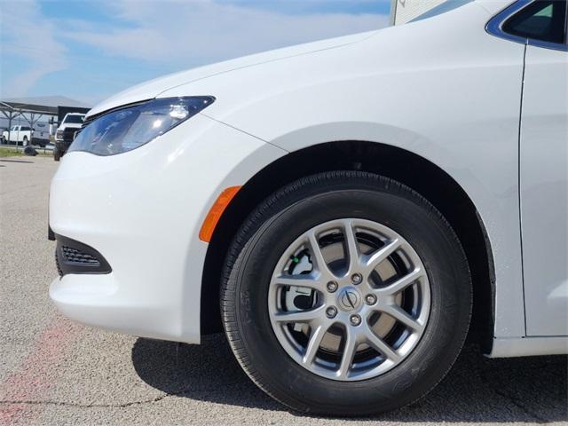 new 2025 Chrysler Voyager car, priced at $40,190