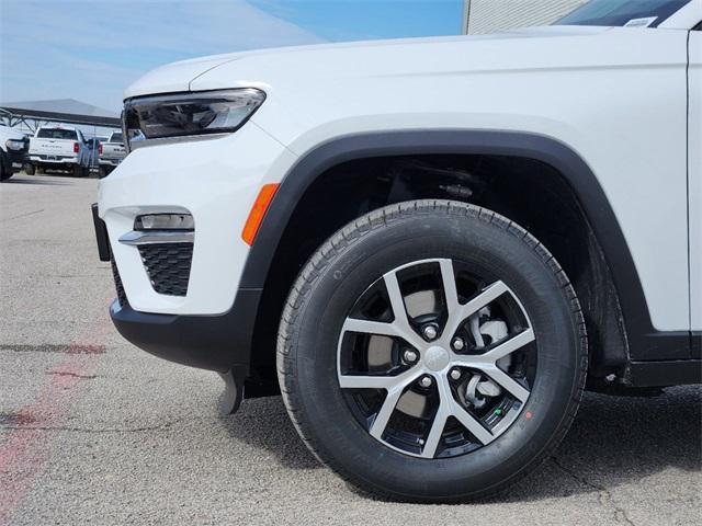 new 2025 Jeep Grand Cherokee car, priced at $37,205