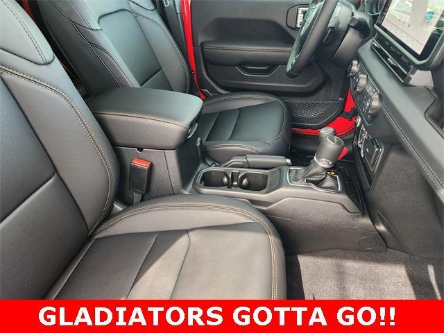 new 2025 Jeep Gladiator car, priced at $42,435