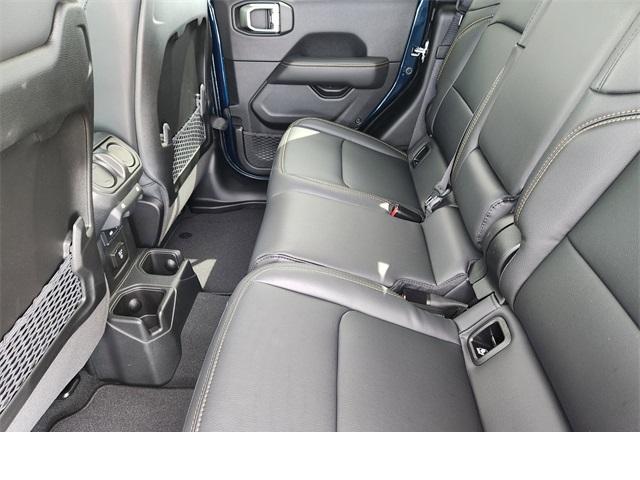 new 2025 Jeep Gladiator car, priced at $44,139