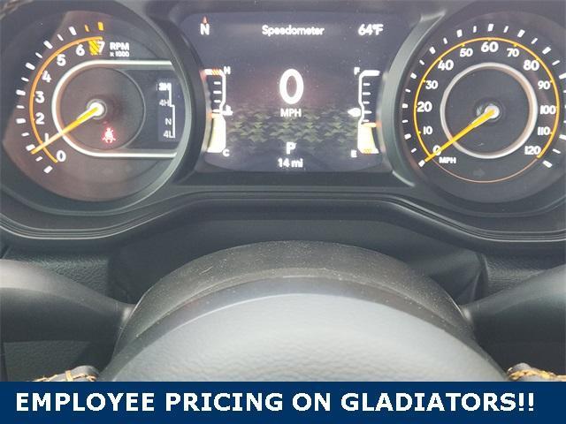 new 2025 Jeep Gladiator car, priced at $43,185