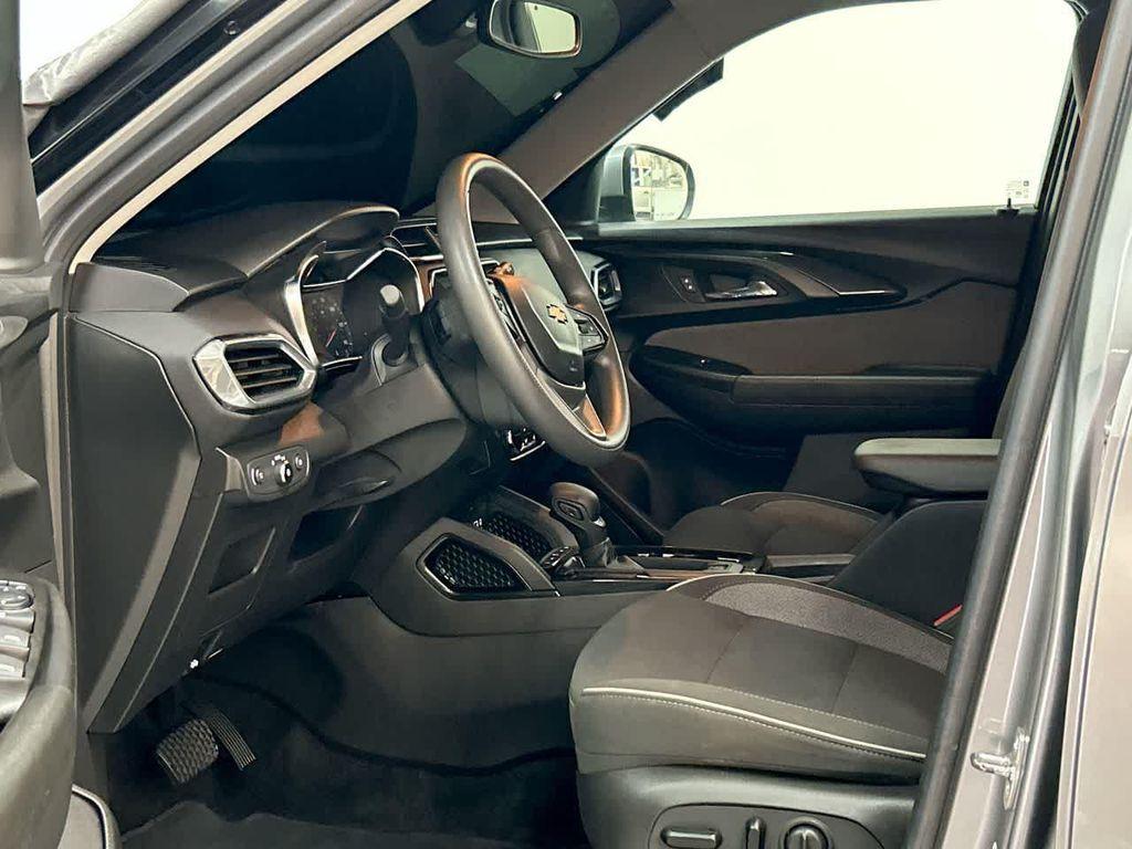 used 2023 Chevrolet TrailBlazer car, priced at $21,900