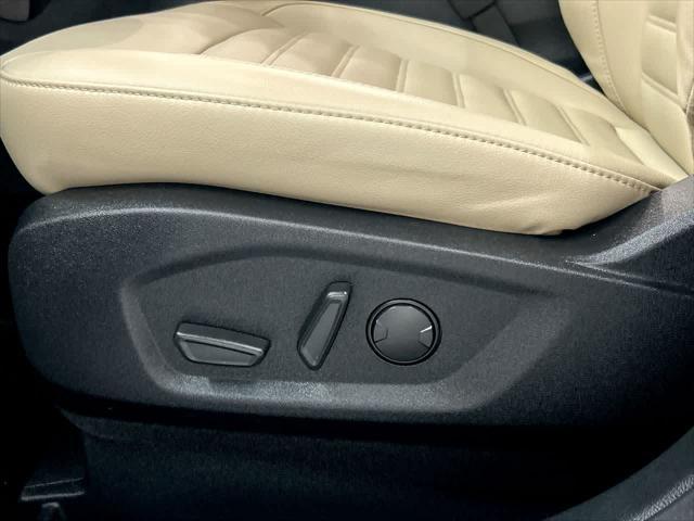 used 2024 Ford Edge car, priced at $29,900