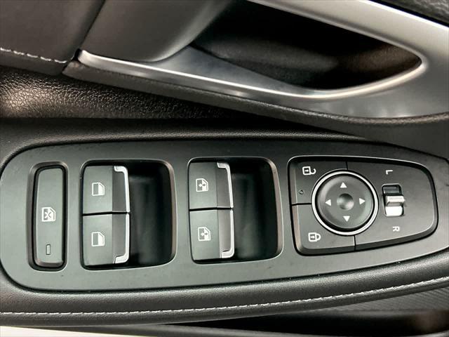 used 2025 Hyundai Sonata Hybrid car, priced at $37,400