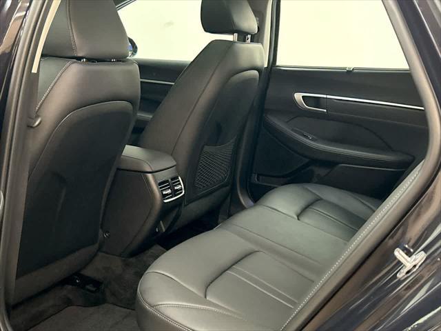 used 2025 Hyundai Sonata Hybrid car, priced at $37,400