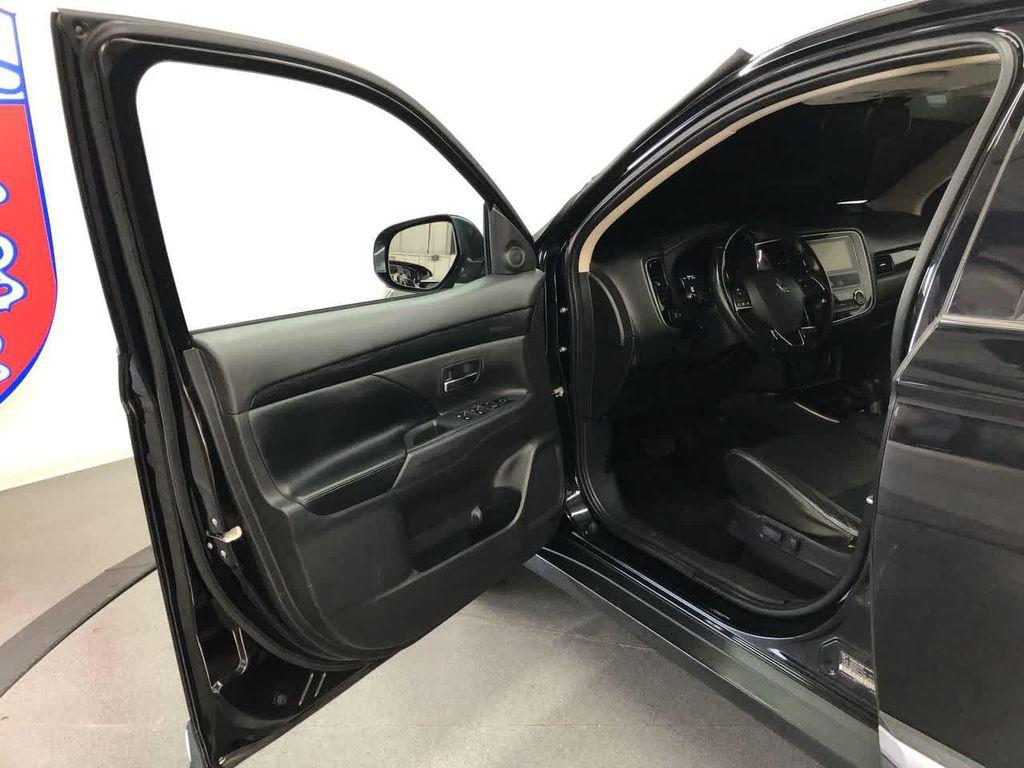 used 2017 Mitsubishi Outlander car, priced at $11,900
