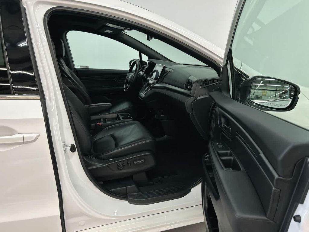 used 2023 Honda Odyssey car, priced at $41,900