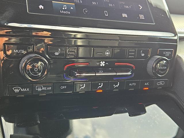 used 2024 Jeep Grand Cherokee L car, priced at $35,759