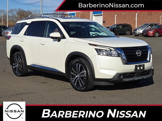 used 2023 Nissan Pathfinder car