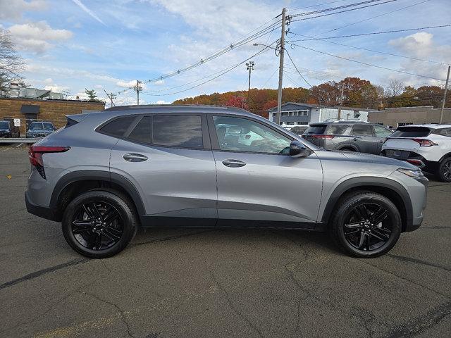 used 2024 Chevrolet Trax car, priced at $25,255