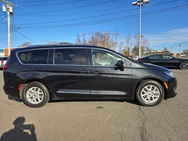 used 2020 Chrysler Pacifica car