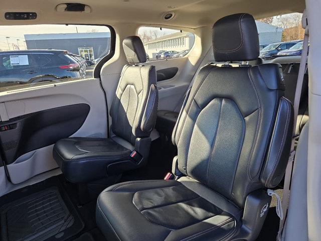 used 2020 Chrysler Pacifica car