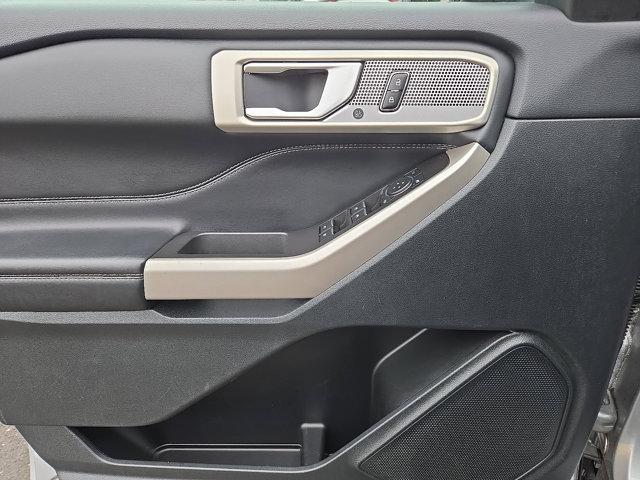 used 2023 Ford Explorer car
