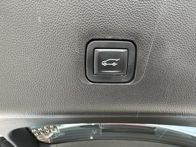 used 2020 Chevrolet Traverse car, priced at $24,998