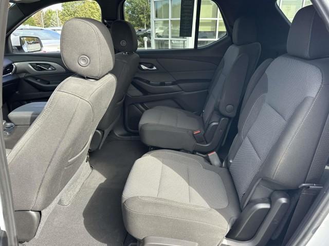 used 2023 Chevrolet Traverse car, priced at $33,498