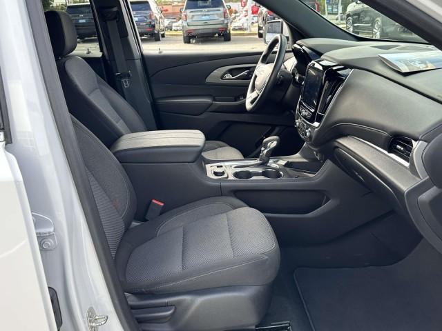 used 2023 Chevrolet Traverse car, priced at $33,498