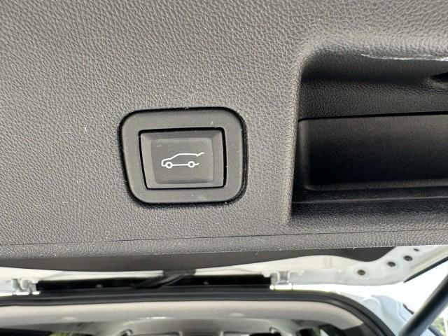 used 2022 Chevrolet Equinox car, priced at $25,998