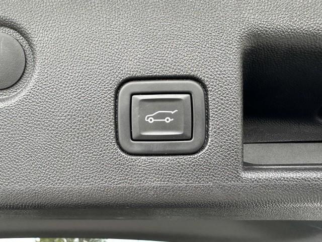 used 2023 Chevrolet Equinox car, priced at $22,998