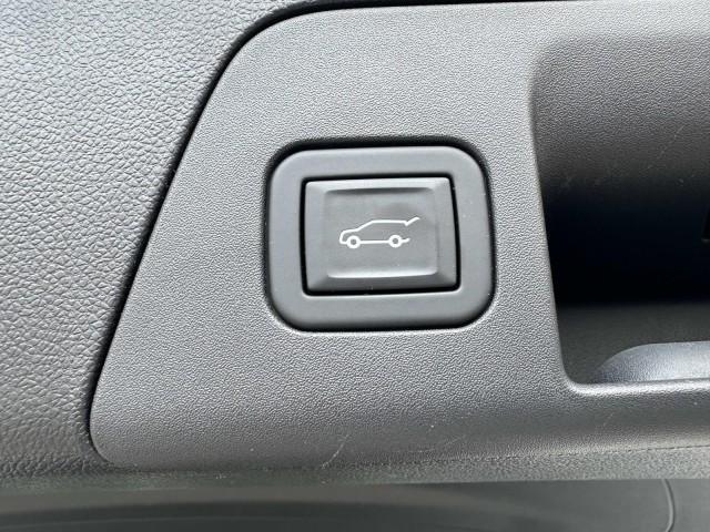used 2023 Buick Envision car, priced at $32,998