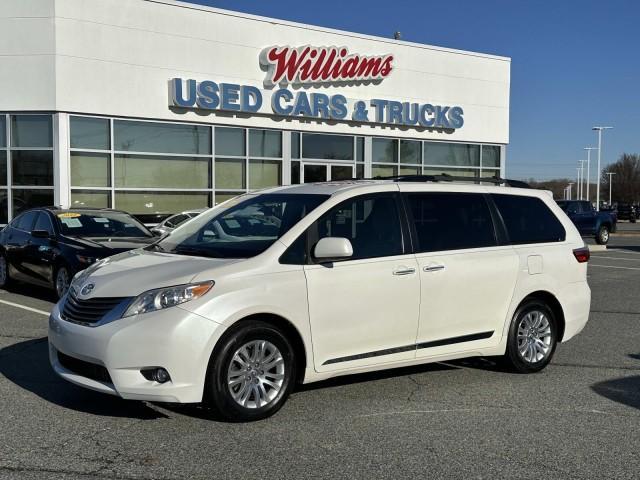 used 2017 Toyota Sienna car, priced at $18,998