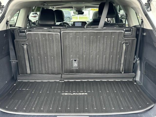 used 2021 Toyota Highlander car, priced at $35,998