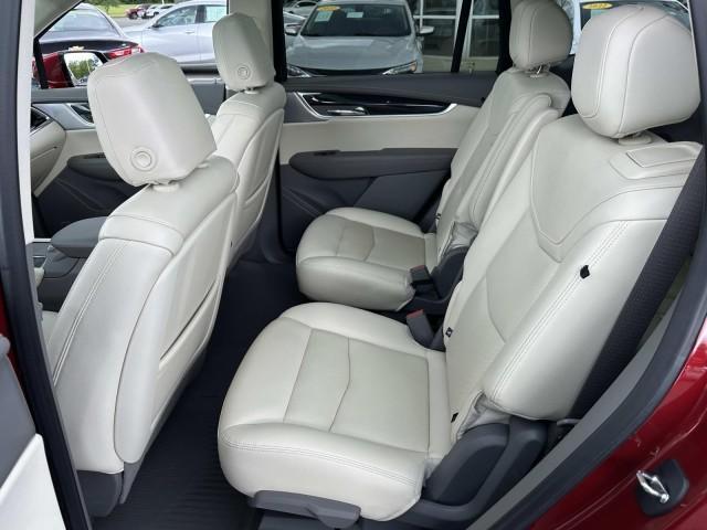 used 2023 Cadillac XT6 car, priced at $35,998