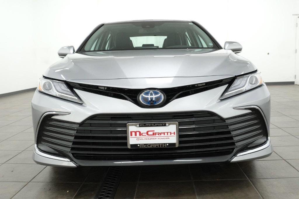 used 2022 Toyota Camry Hybrid car, priced at $28,059