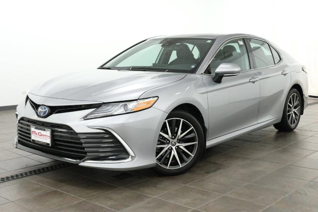 used 2022 Toyota Camry Hybrid car, priced at $28,059