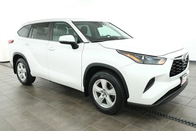 used 2023 Toyota Highlander car, priced at $32,888