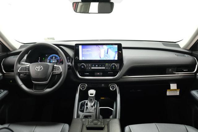 used 2025 Toyota Grand Highlander car, priced at $43,995