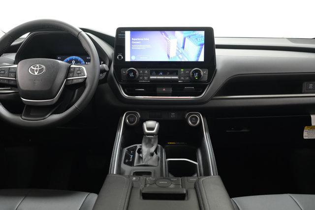 used 2025 Toyota Grand Highlander car, priced at $43,995