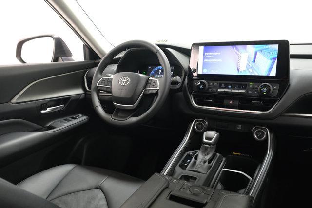 used 2025 Toyota Grand Highlander car, priced at $43,995