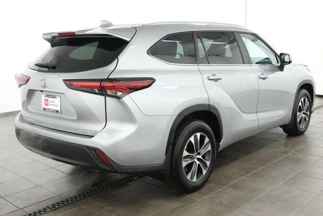 used 2024 Toyota Highlander car, priced at $42,488