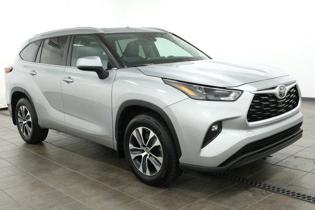 used 2024 Toyota Highlander car, priced at $42,488