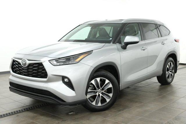 used 2024 Toyota Highlander car, priced at $42,488