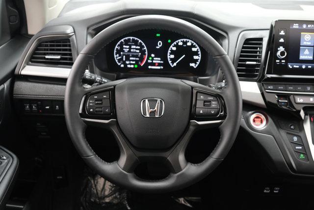 used 2025 Honda Odyssey car, priced at $37,998