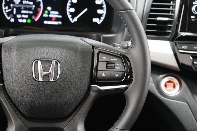 used 2025 Honda Odyssey car, priced at $37,998