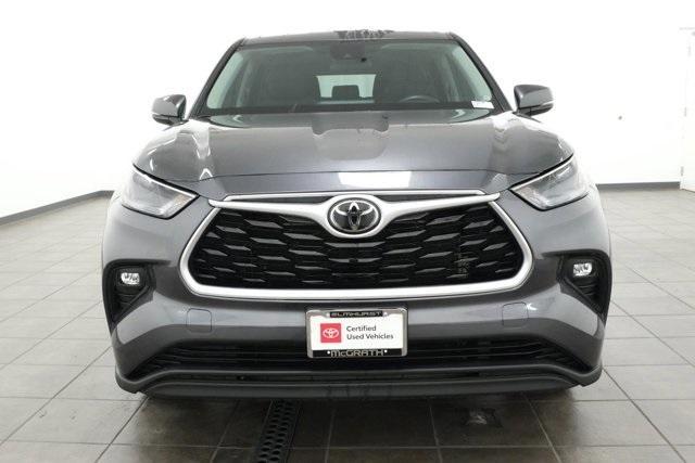 used 2022 Toyota Highlander car, priced at $29,888