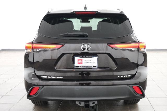 used 2022 Toyota Highlander car, priced at $34,555