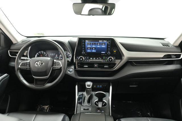 used 2022 Toyota Highlander car, priced at $34,555