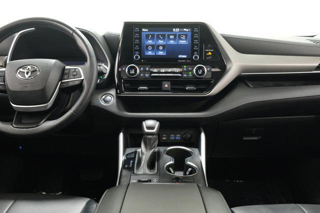 used 2022 Toyota Highlander car, priced at $34,555